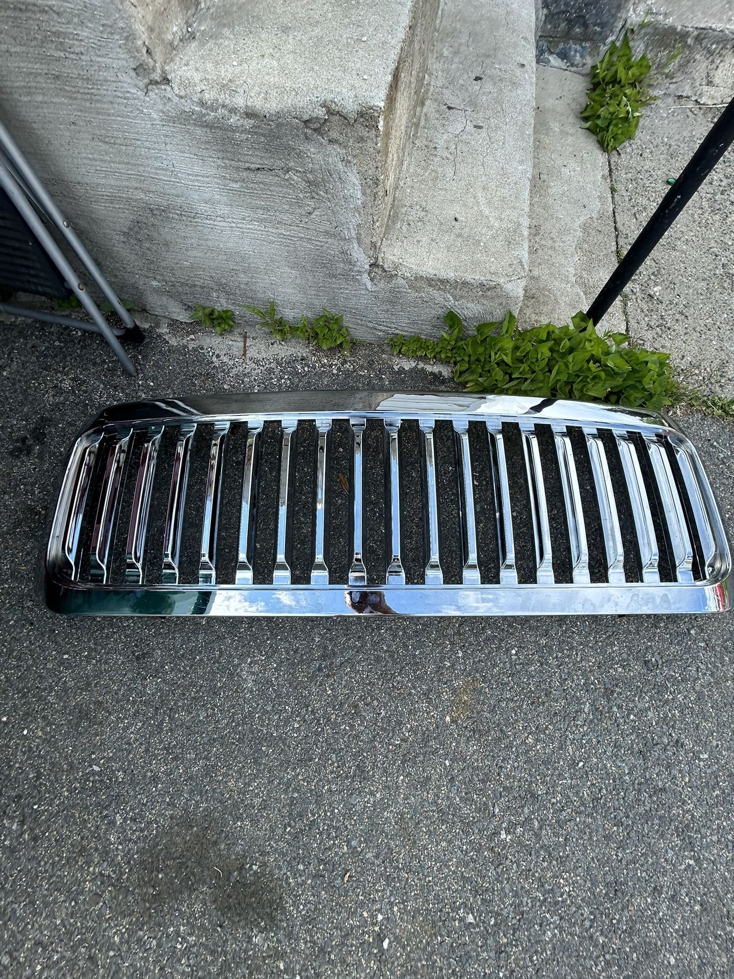 F250/F350 Front Grill