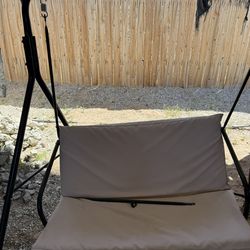 Patio swing (PLEASE READ DESCRIPTION)