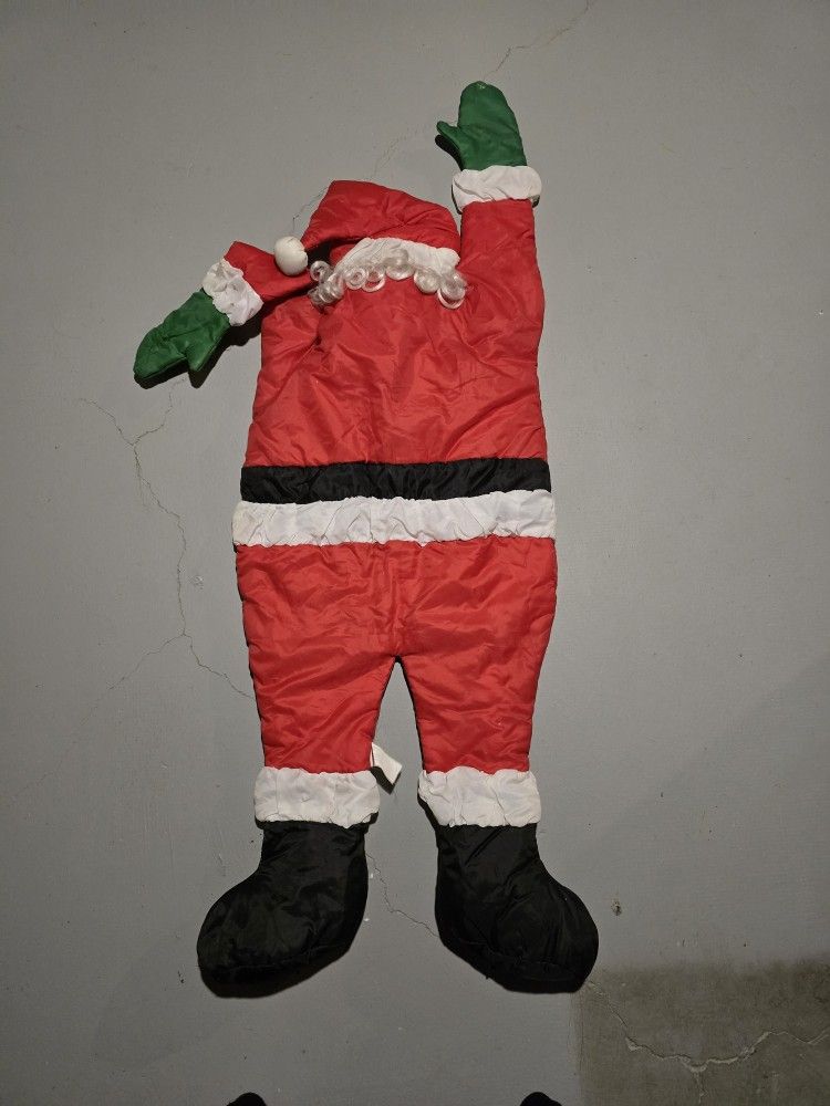 42in.outdoor hanging santa see description n pic parma porch pickup clean smoke free 44134 area