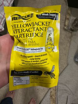 FREE - rescue yellowjacket attractant cartridge. 10 weeks supply. Unopened I do not have the container that this goes into.