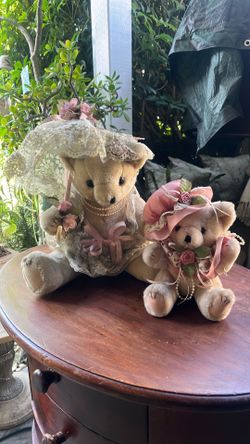 2 bears