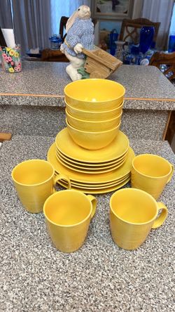 Service for 4 Threshold KENNET BUTTER Yellow stoneware