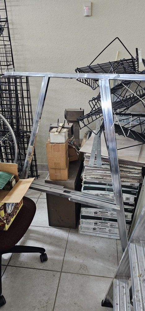 Commercial Circular Clothing Racks For Store Display