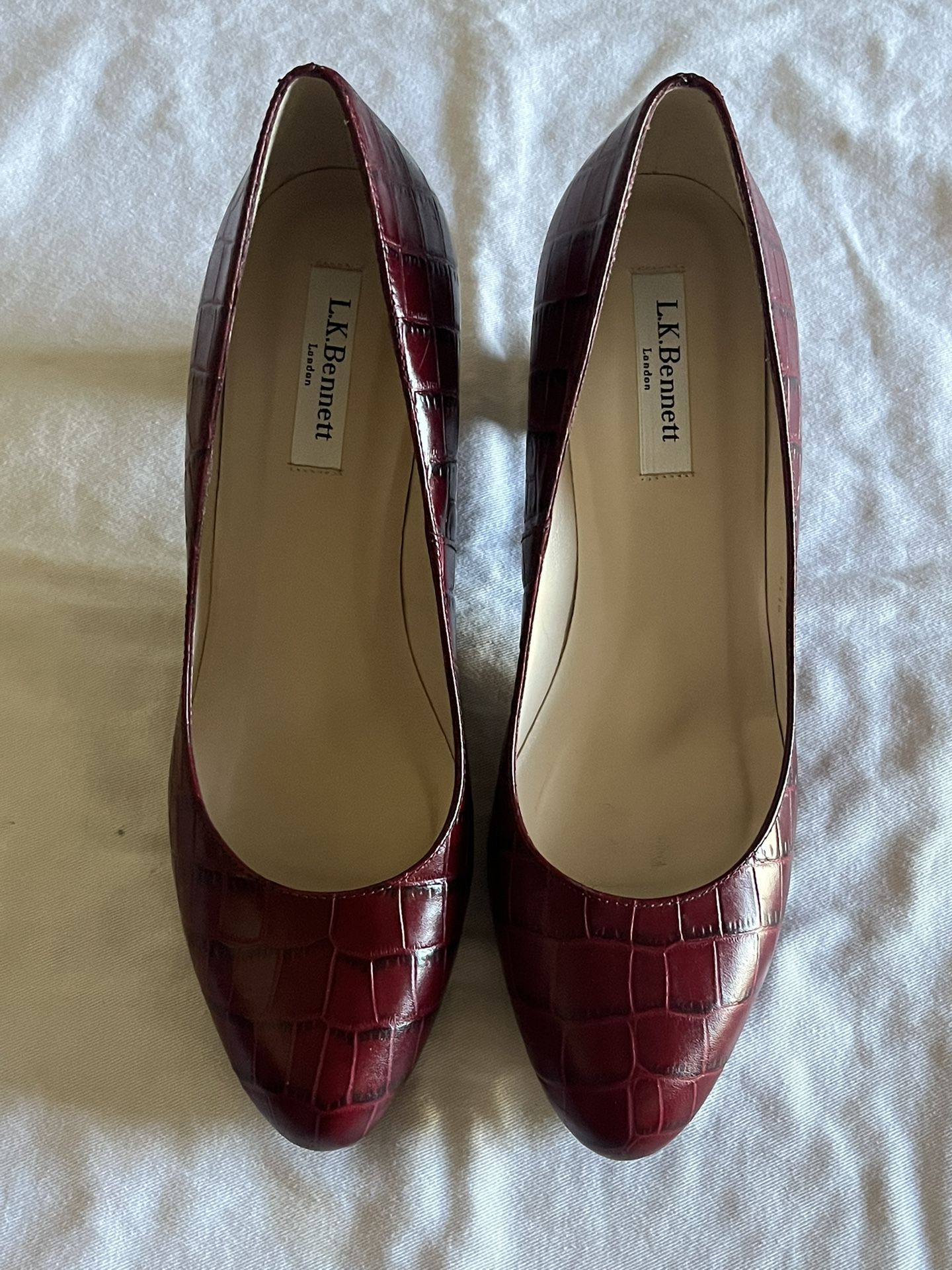 L.k Bennett “SERSHA” Croc Embossed Pump NIB SZ 39(8.5)