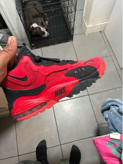 Nike Air Max Speed Turf Red and Black Sneaker