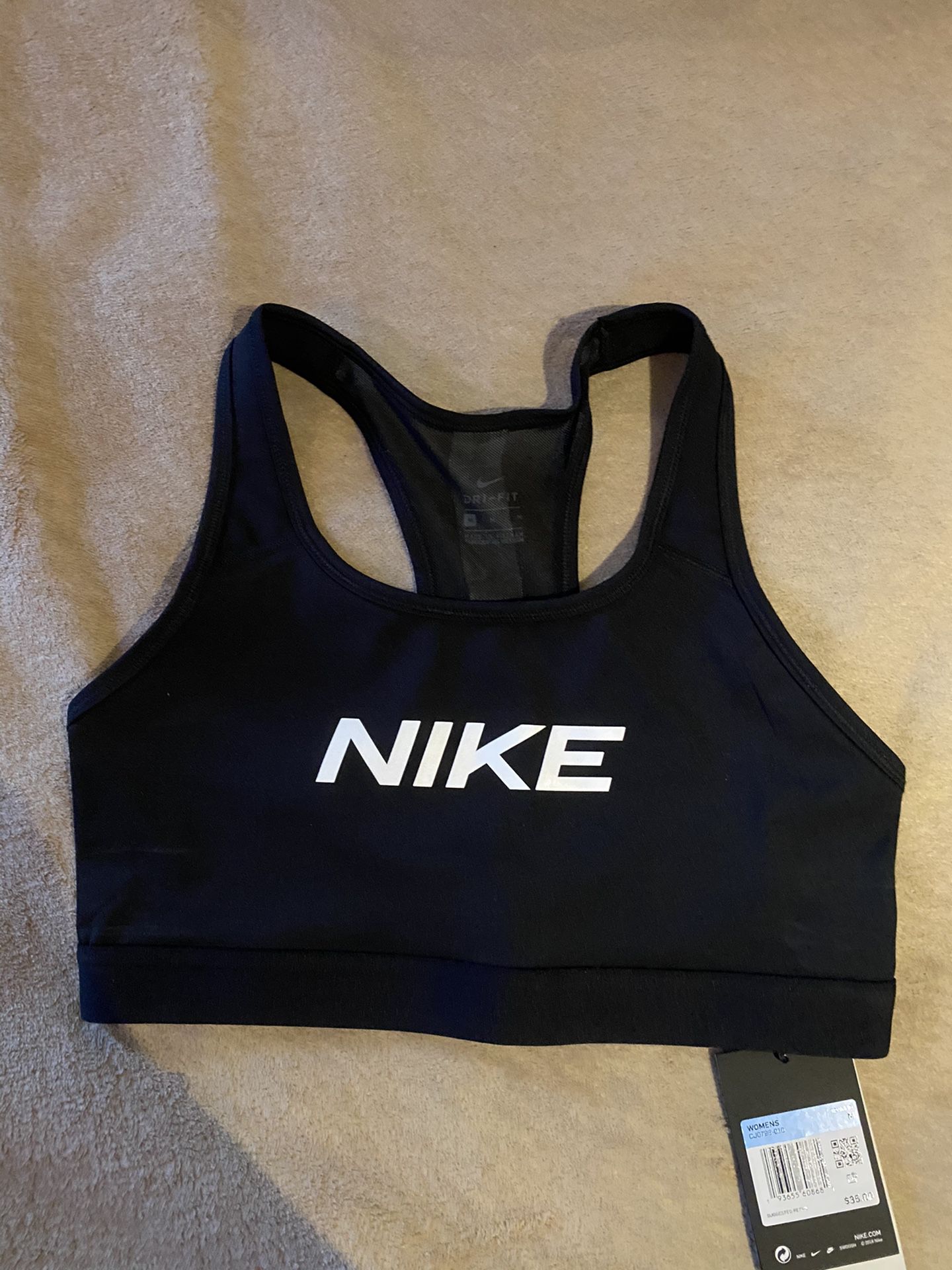 Nike sports bra size medium new