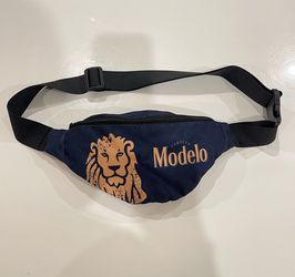 Modelo Belt Bag