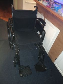 Adjustable wheelchair