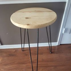 Solid Wood Table With Hairpin Legs