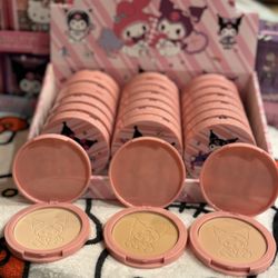 Hello Kitty and Kuromi Make Up 