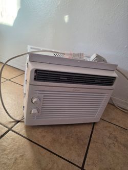 Window Air Conditioner