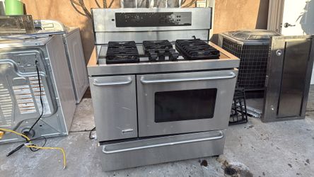 Estufa de doble horno marca Kenmore Elite
