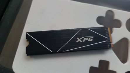 Adata xpg  2tb M.2 gammix s70 blade