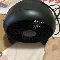 Air Circulator, Small Tabletop Fan, Quiet Personal Fan for Home or Office, 3 Speeds, 90