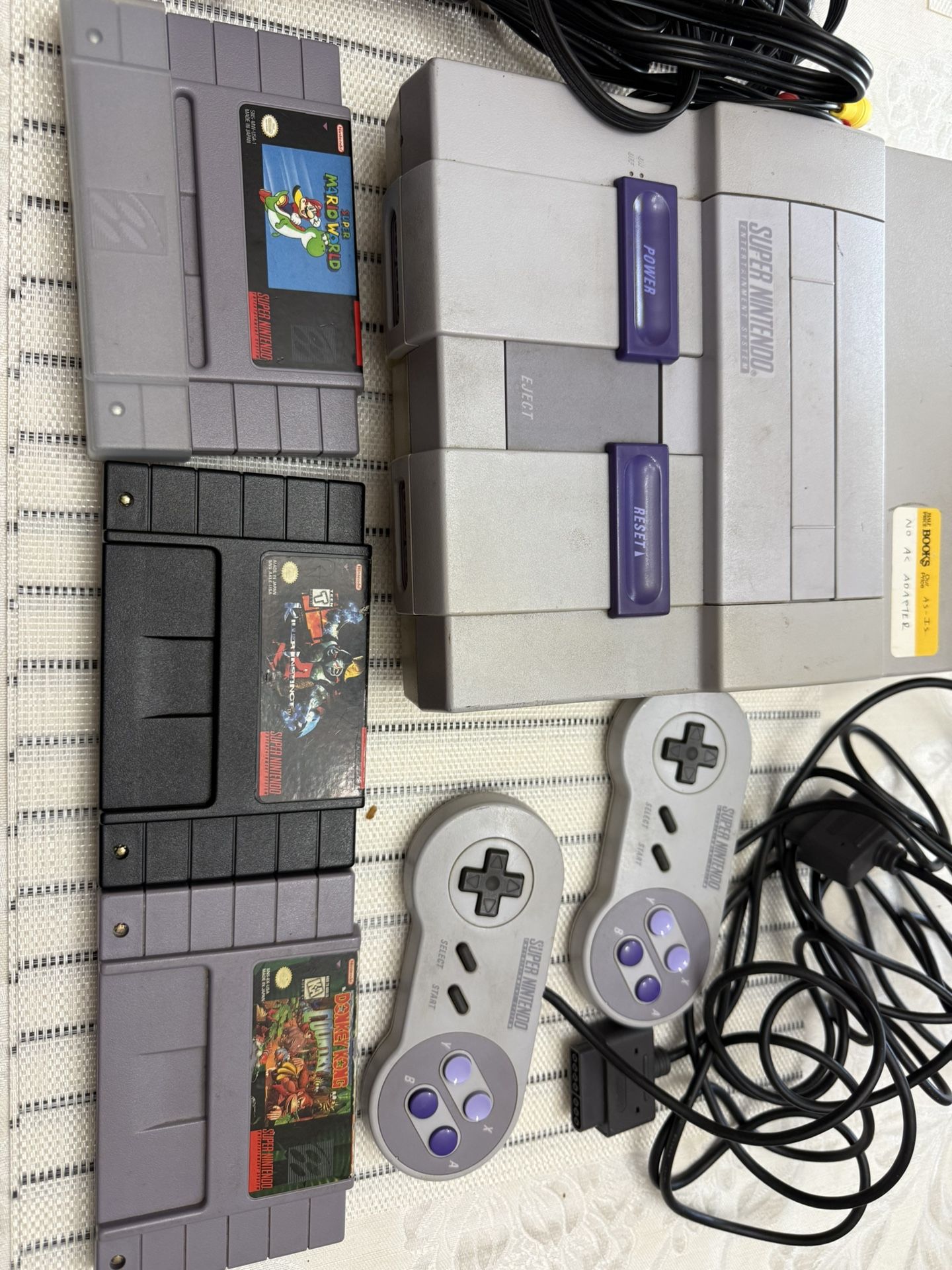 Vintage Super Nintendo (SNES) Bundle – Console + 3 Games