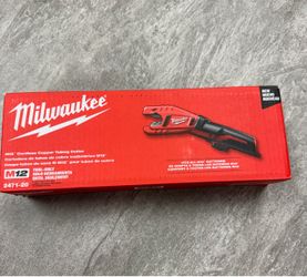 Milwaukee M12 Cordless Copper Tubing Cutter