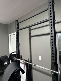 Bench Press & Squat Rack