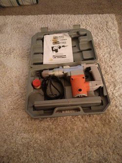 CHICAGO  ELECTRIC 1" ROTARY HAMMER