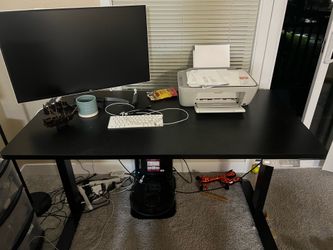 FlexiSpot 55” height adjustable desk