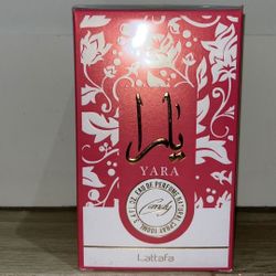Hot Pink Yara Lattafa perfume