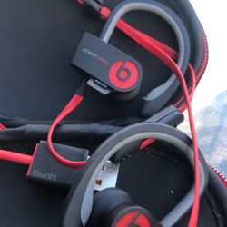 Power Beats Wireless Headphone 
