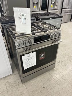 $1299 LG Stainless Steel Smart Gas Range