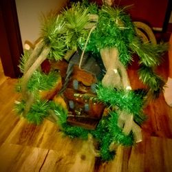 Decreative Out Door Bird House Hand Made New