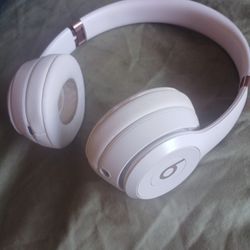 Beats Solo 4