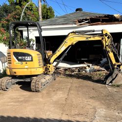 Caterpillar Mini Excavadora 302.7D 