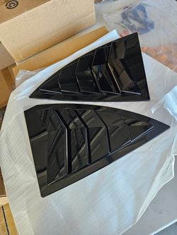 TESLA MODEL Y WINDOW LOUVER