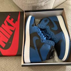 Nike Jordan 1 Retro