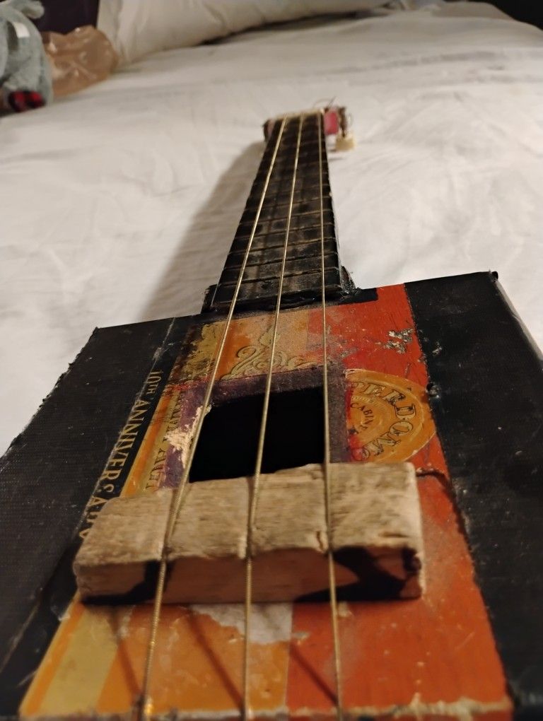 Cigar Box Guitar