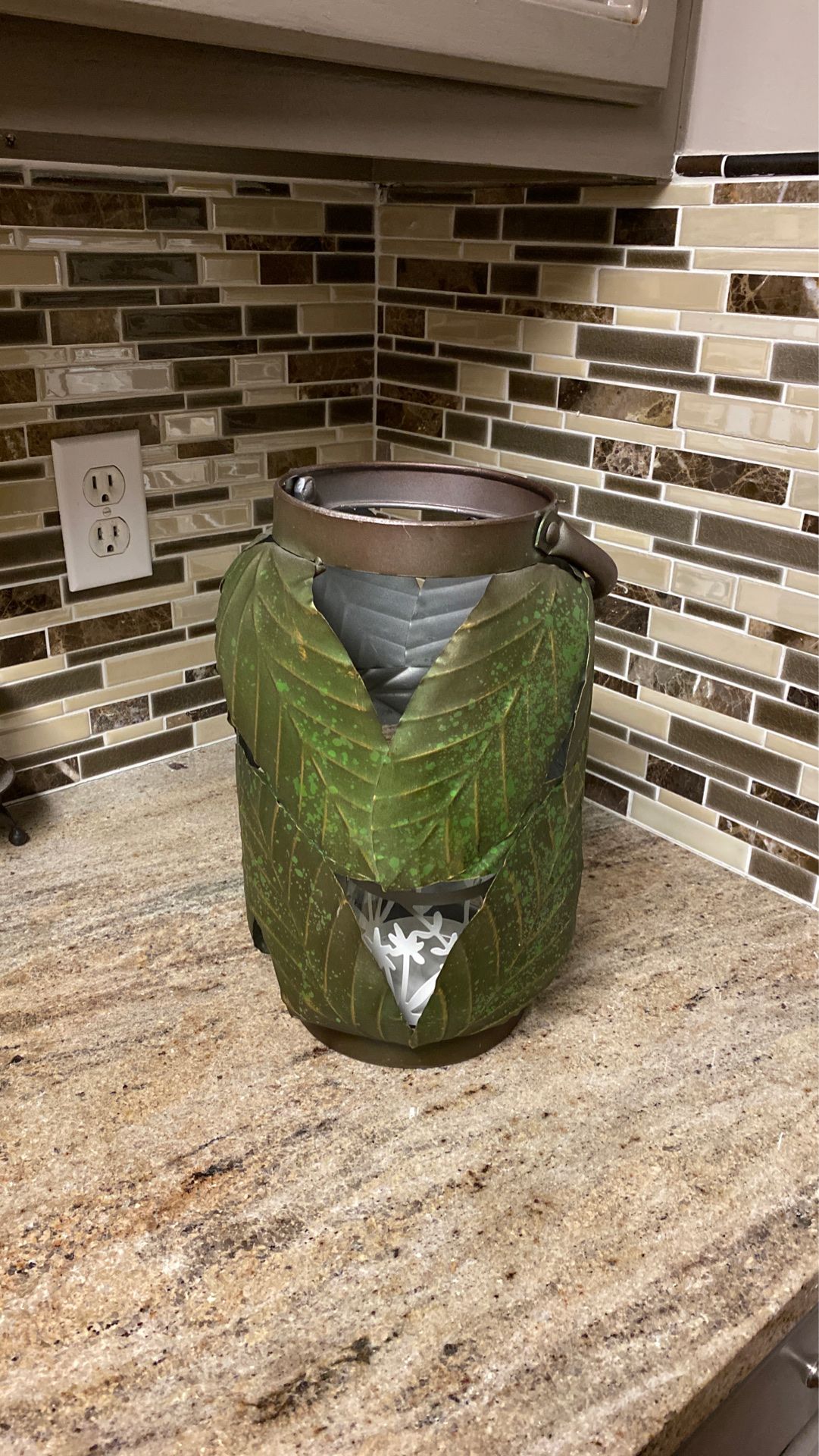 Candle holder