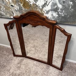 Keller Furniture 48” Vintage Tri-Fold Dresser Mirror- Ornate Vanity Mirror