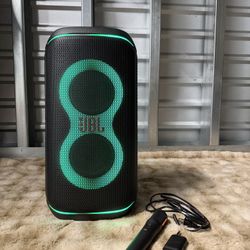 JBL PARTYBOX CLUB 120 with Microphone 