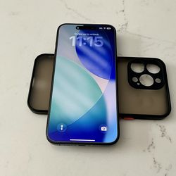 iPhone 15 Pro Max 256GB Unlocked - Great Condition