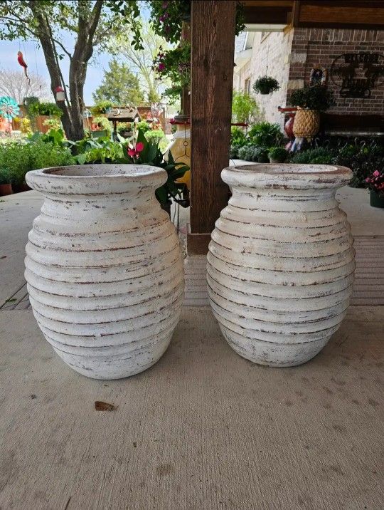 White Honeycomb Clay Pots . (Planters) Plants, Pottery, Talavera $75 cada una.