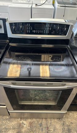 Whirlpool Electric Stove Stainless Steel With Slide in
