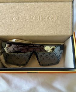 Lv shades