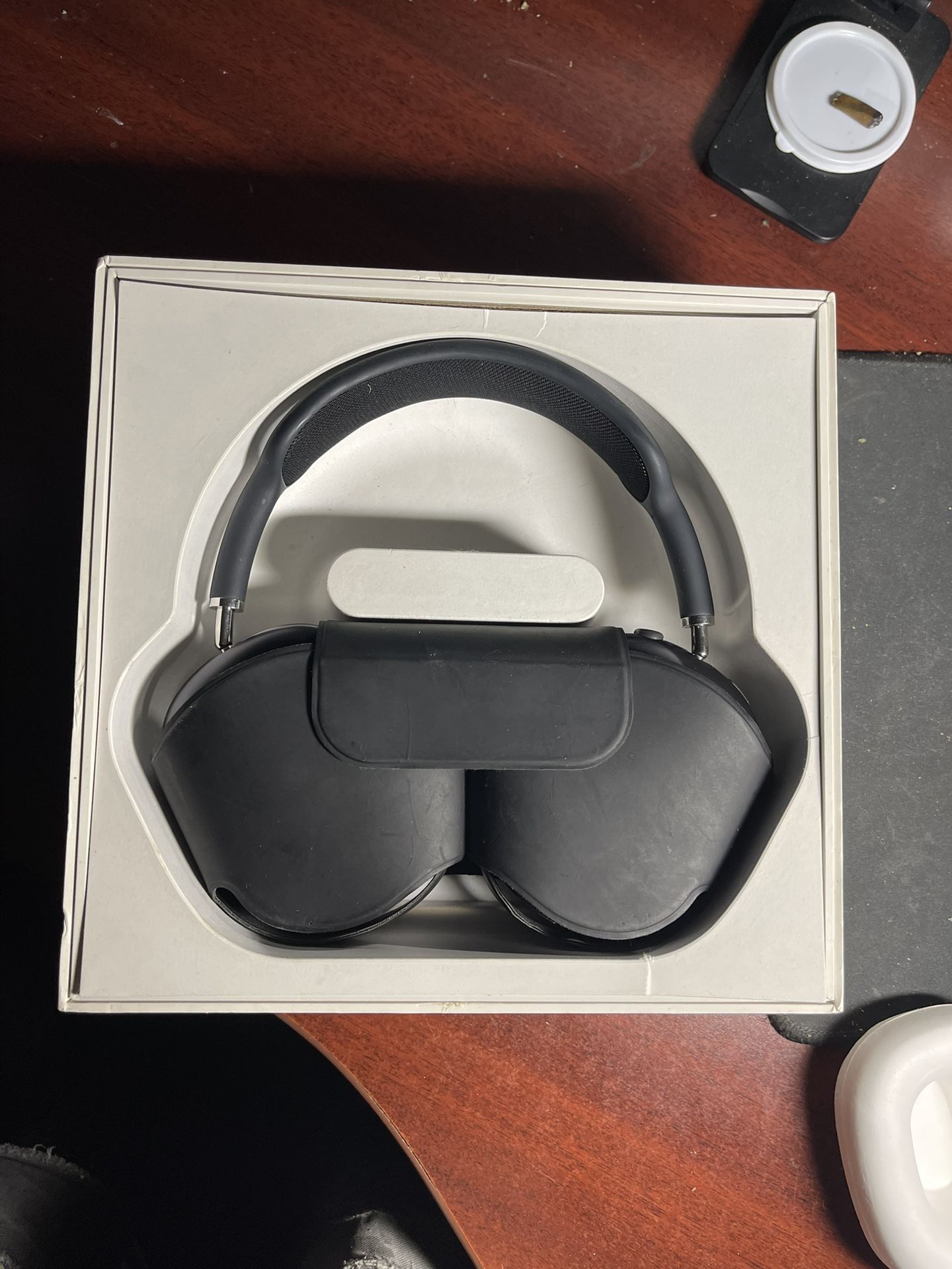 AirPods Max Pro