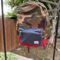 Hershel Backpack Camo