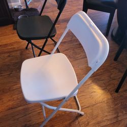 NEW! FINANCING AVAILABLE! FOLDING CHAIRS 