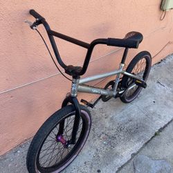 Haro Bmx Bike 20 Inches Tires Good Condition Ready To Ride 