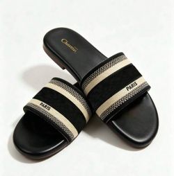 Women’s sandal