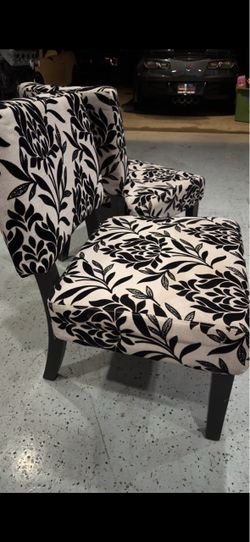 Black & Cream Floral Accent Chairs – Set of 2