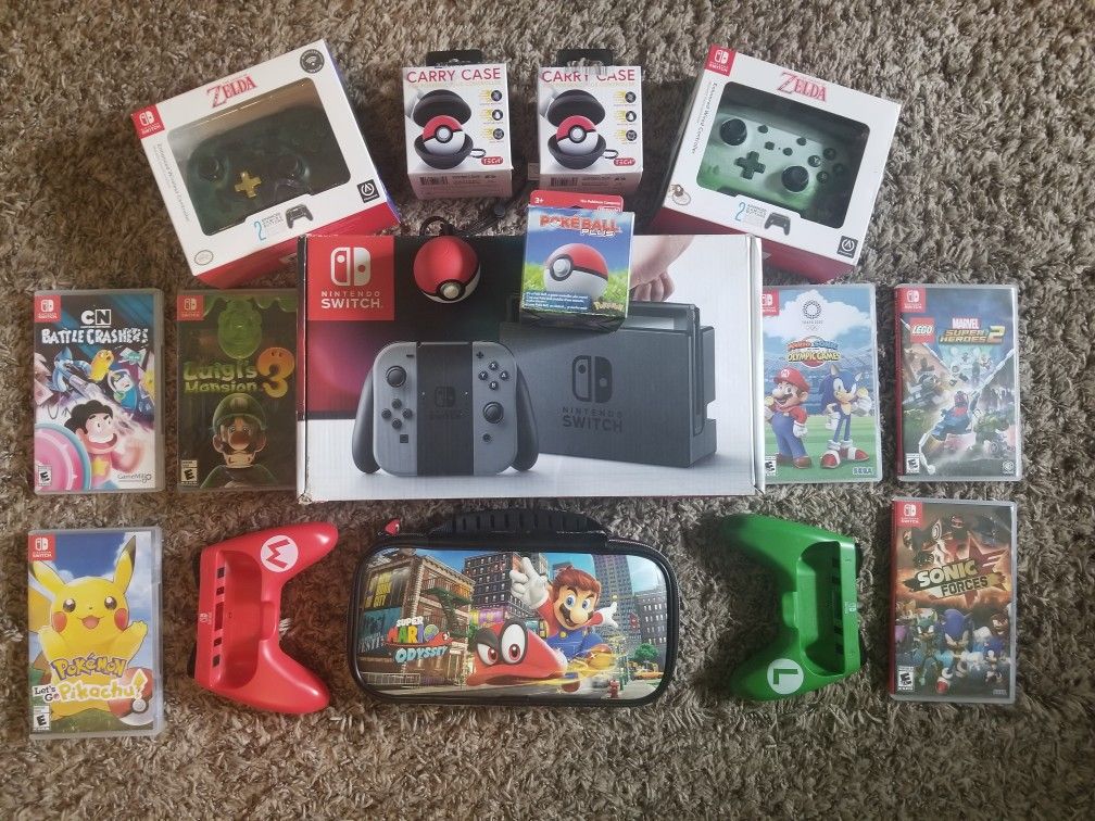 Nintendo Switch "SUPER BUNDLE" ***BARELY USED*** $550 this weekend only 7/10-7/12