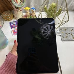 11 Inch 3rd Generation iPad 