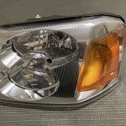 LUZ PARA GMC ENVOY 2002 Y Modelos similares