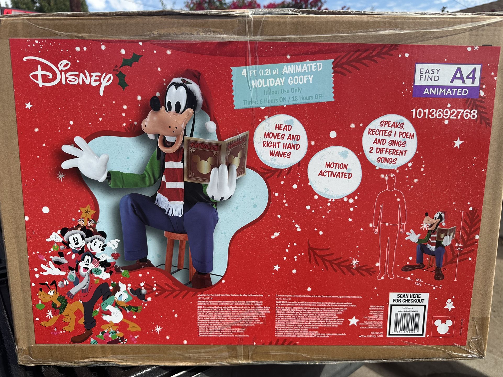 4ft Animated Holiday Goofy