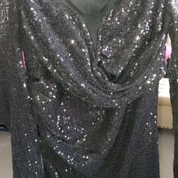 Beautuful Black Sequin Dress. MUST HAVE!!!